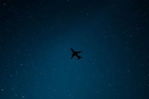 Mistérios Aéreos: Avistamentos de OVNIs em Voos Comerciais