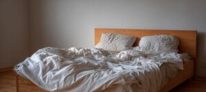 Especialistas apontam que o fim da noite pode ser o pior horário para ter relações sexuais, afirmam estudos sobre desejo e disposição